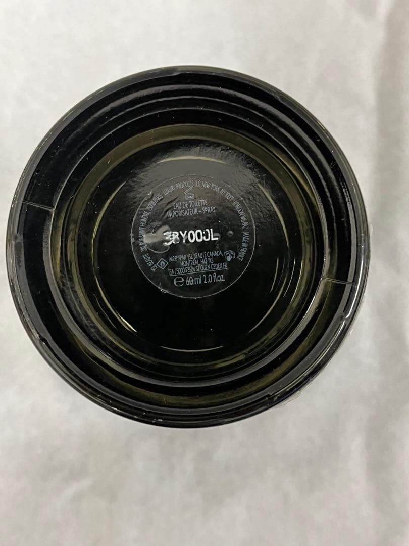 ラ ニュイ ド ロム イヴ・サンローラン　60ml