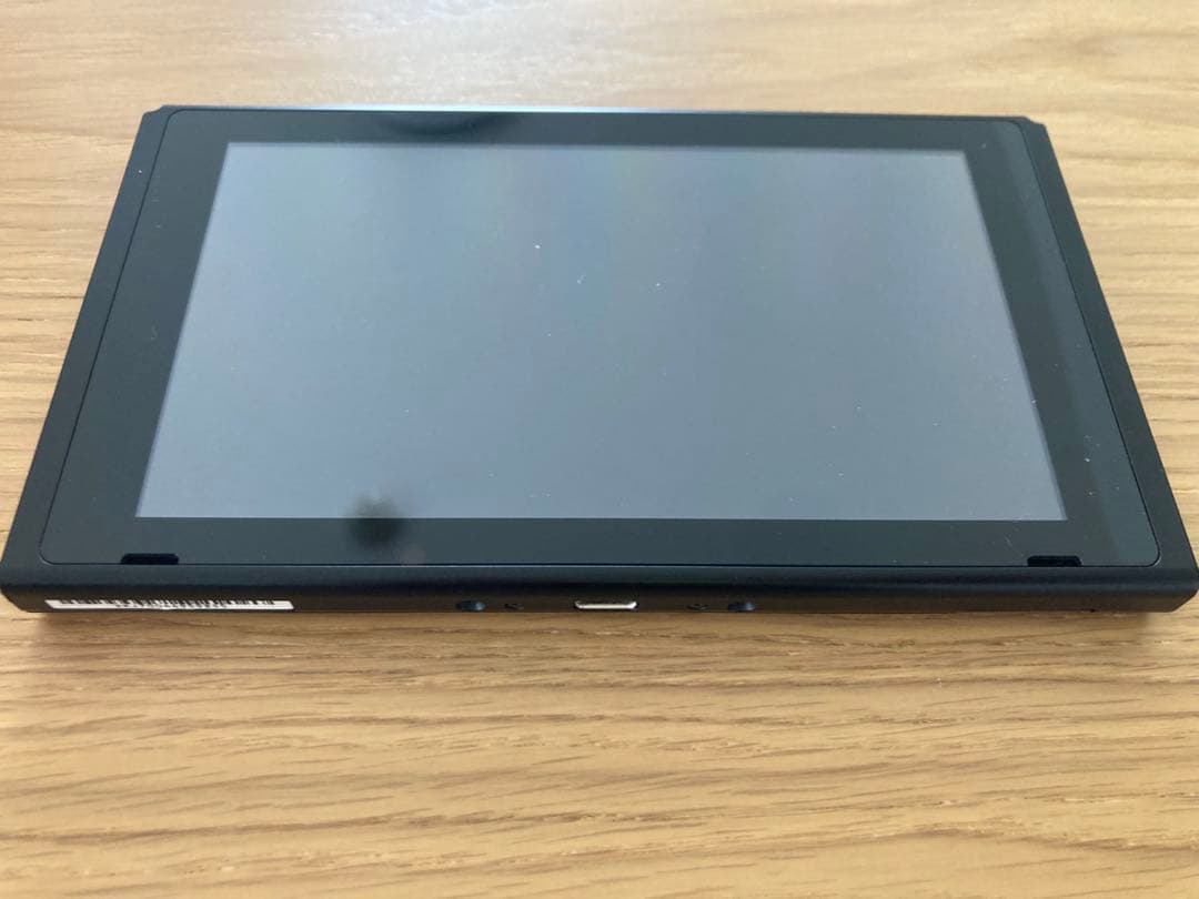Nintendo Switch 本体 と プロコントローラー