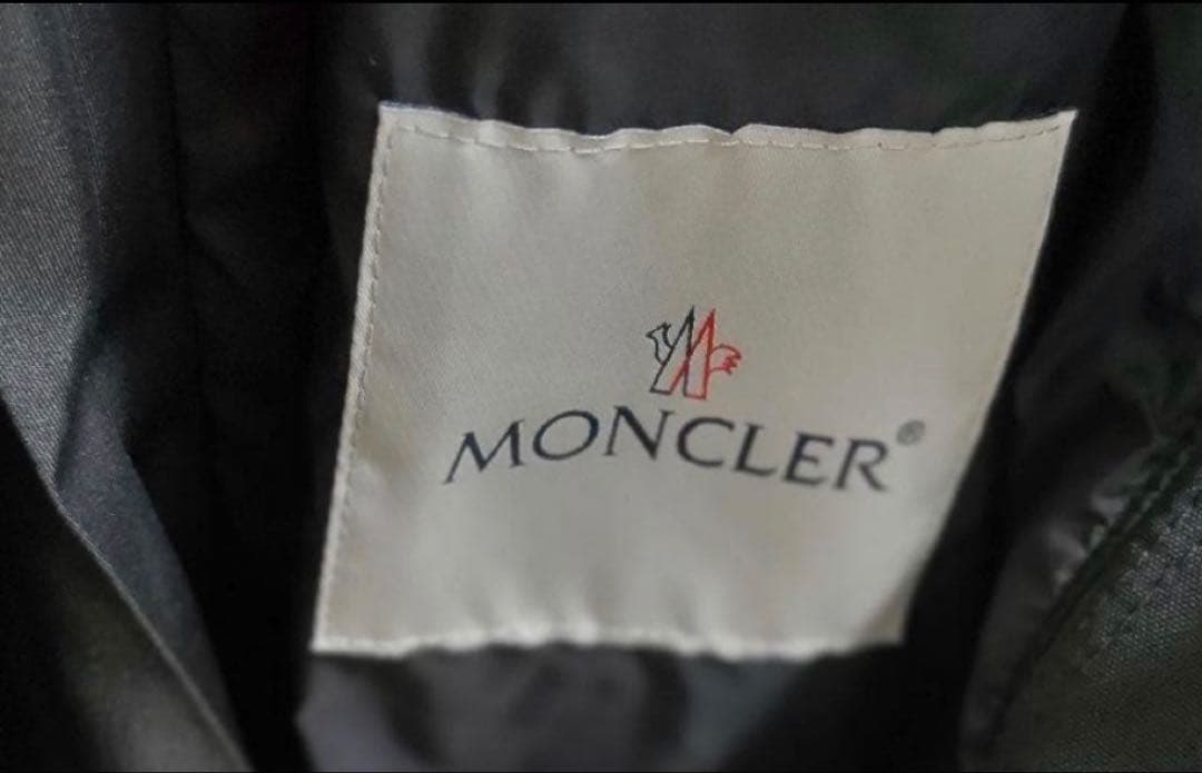 MONCLER モンクレール　ブラック スプリングコート
