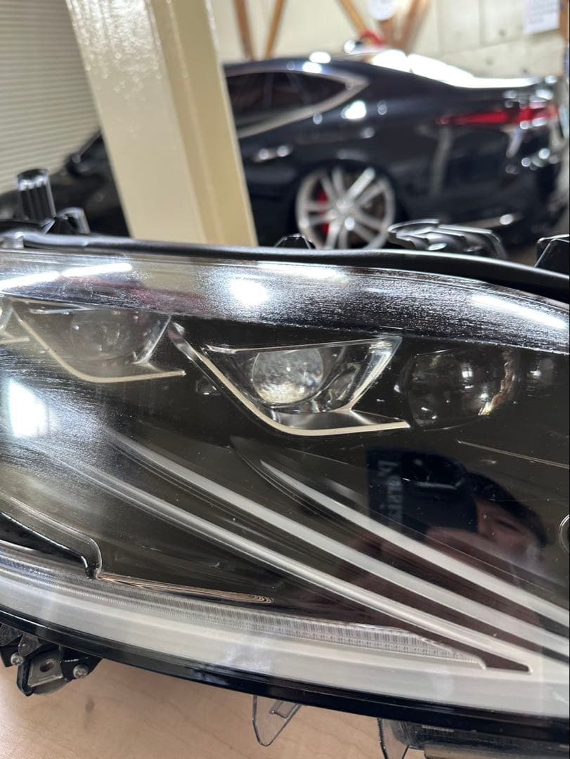 レクサスＬＳ500純正LEDヘッドライト運転席側