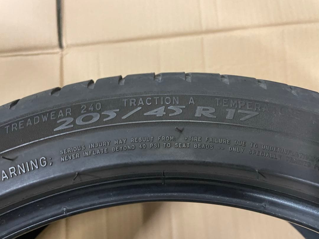 値下げ　205/45R17 ミシュラン　中古　2本