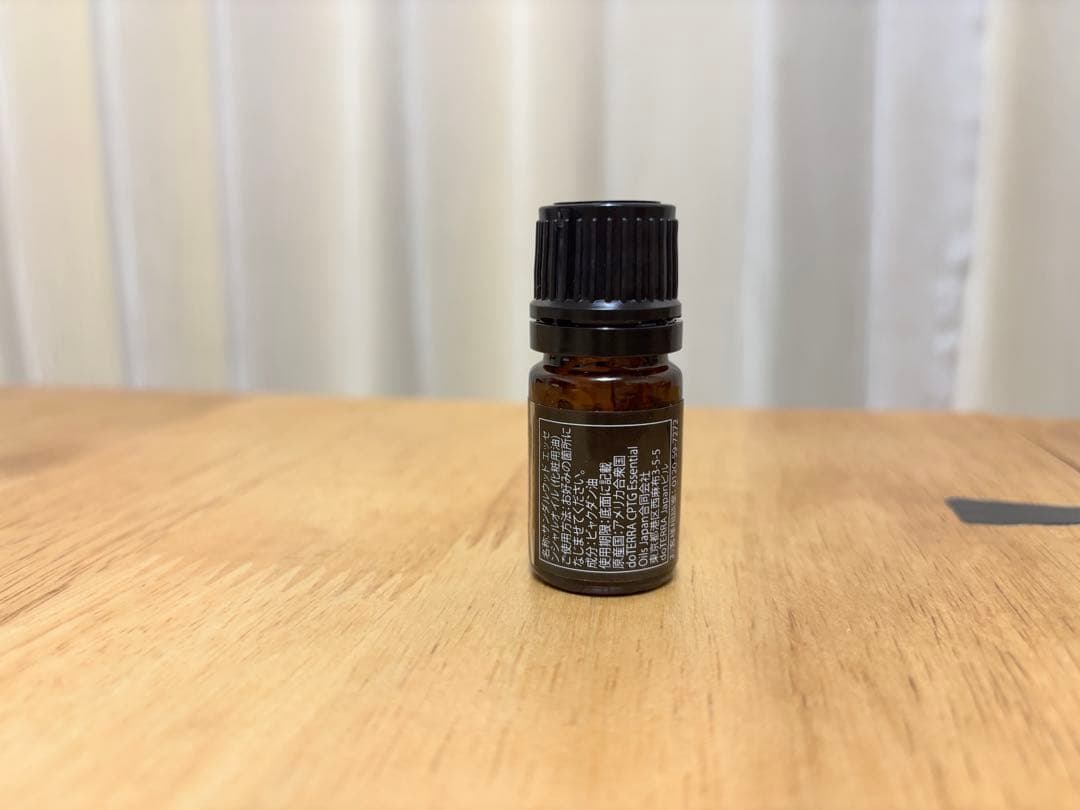 doTERRA サンダルウッド エッセンシャルオイル 5ml