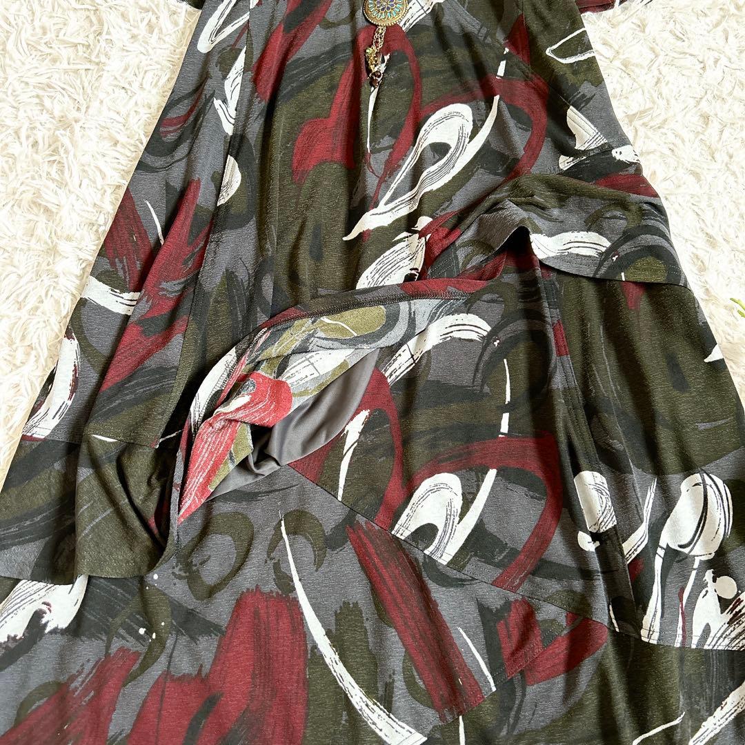 美品⁂センソユニコ⁂ロングワンピース　総柄　フリル　モックネック　アート柄　L