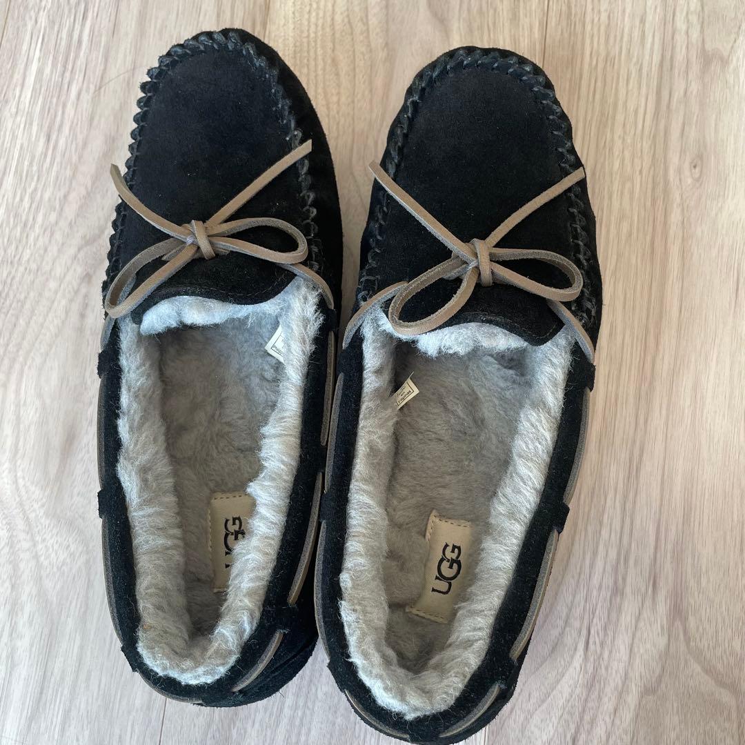 UGG モカシン　28cm　スエード　ムートンシューズ　スリッポン　ブラック　黒