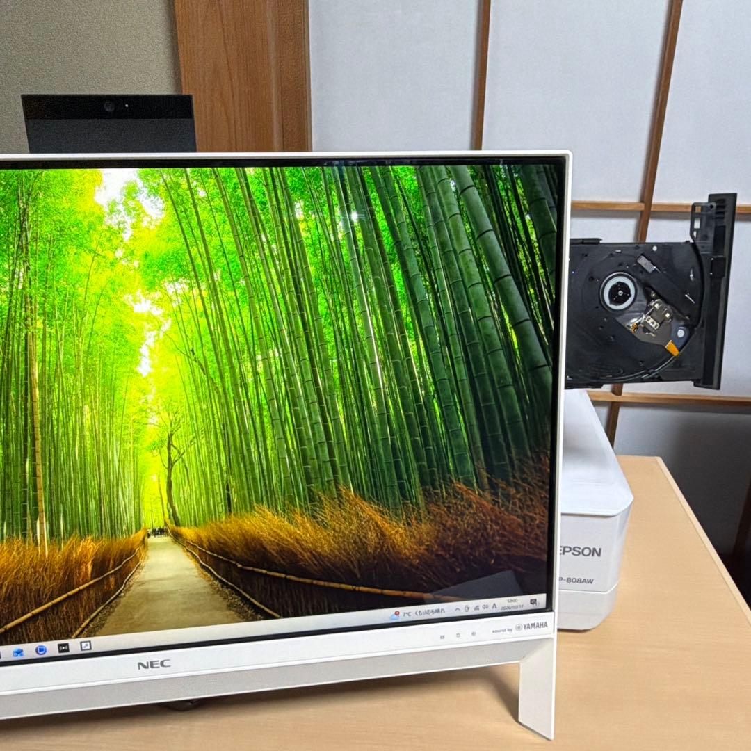 NEC LAVIE 23.8インチデスクトップPC