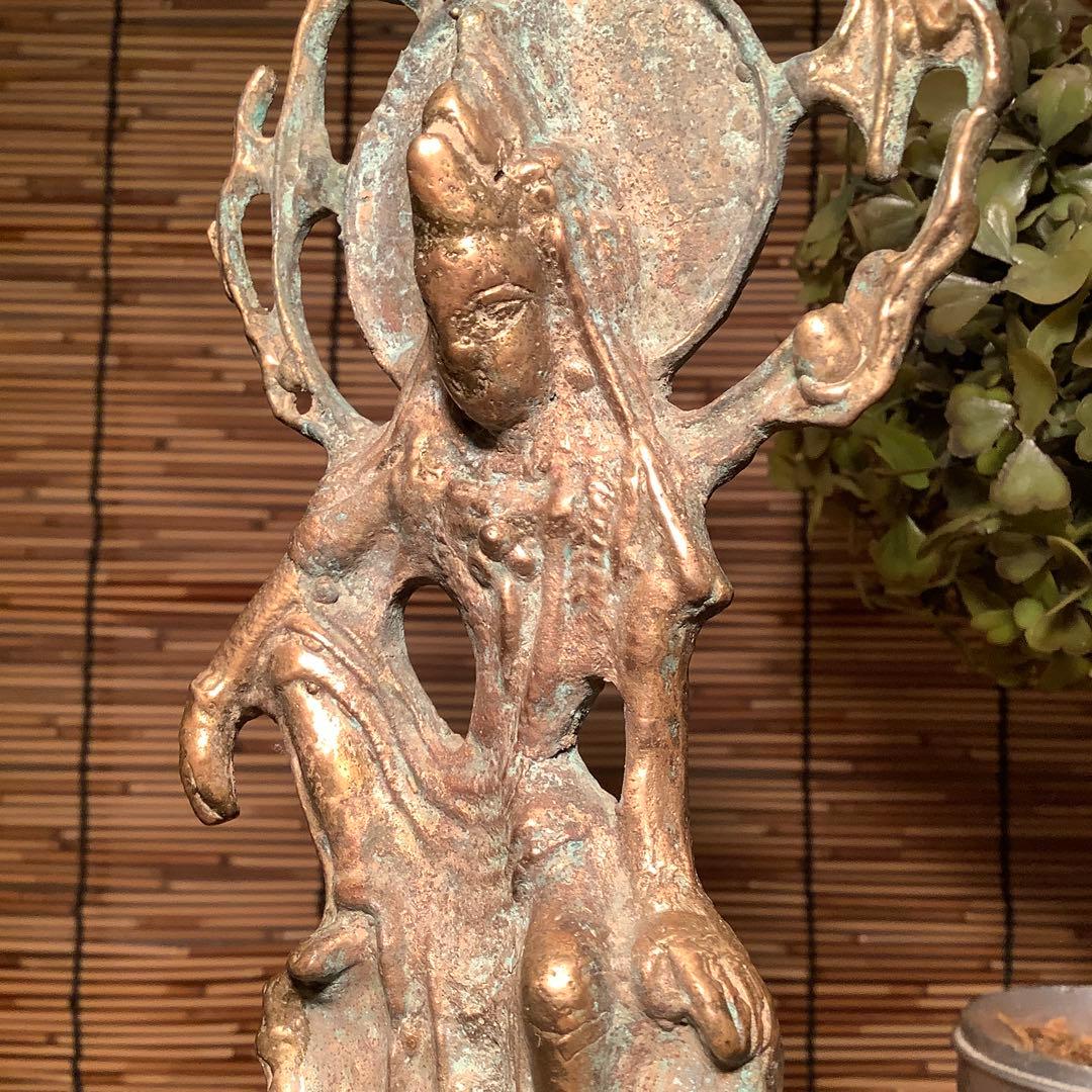 中国・大唐期「秘仏・観自在菩薩坐像」唐王朝・中国大唐国・六角座・￼￼鍍金青銅