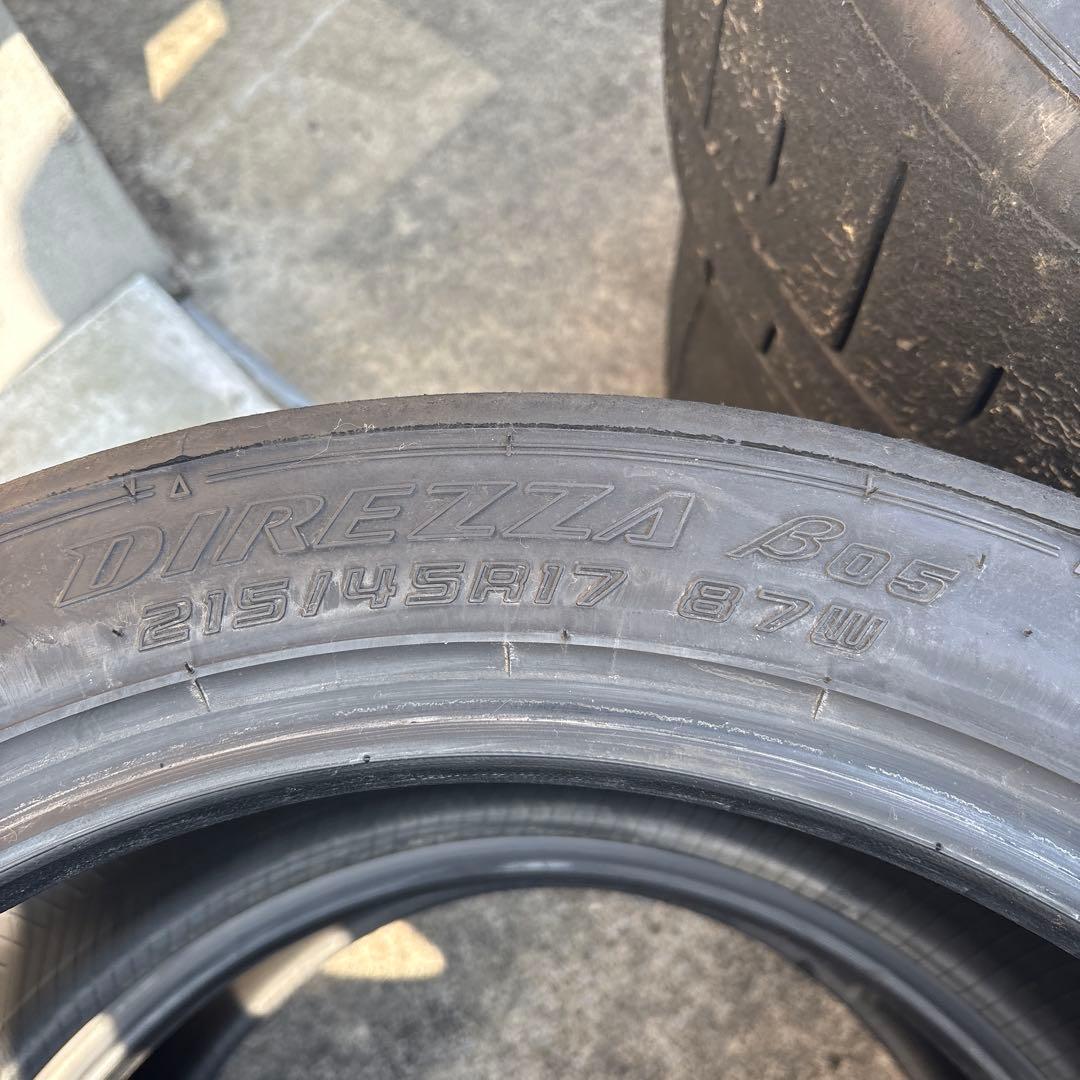 DUNLOP DIREZZA β05 215/45R17 競技用タイヤ