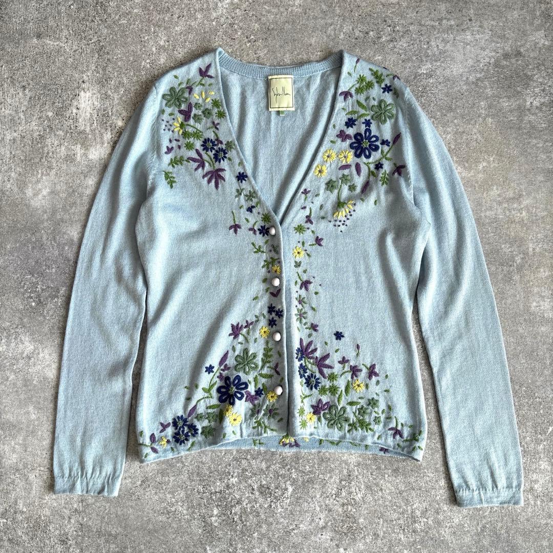 シビラ シルク混 花刺繍カーディガン 水色 総刺繍 コンパクト 春羽織り