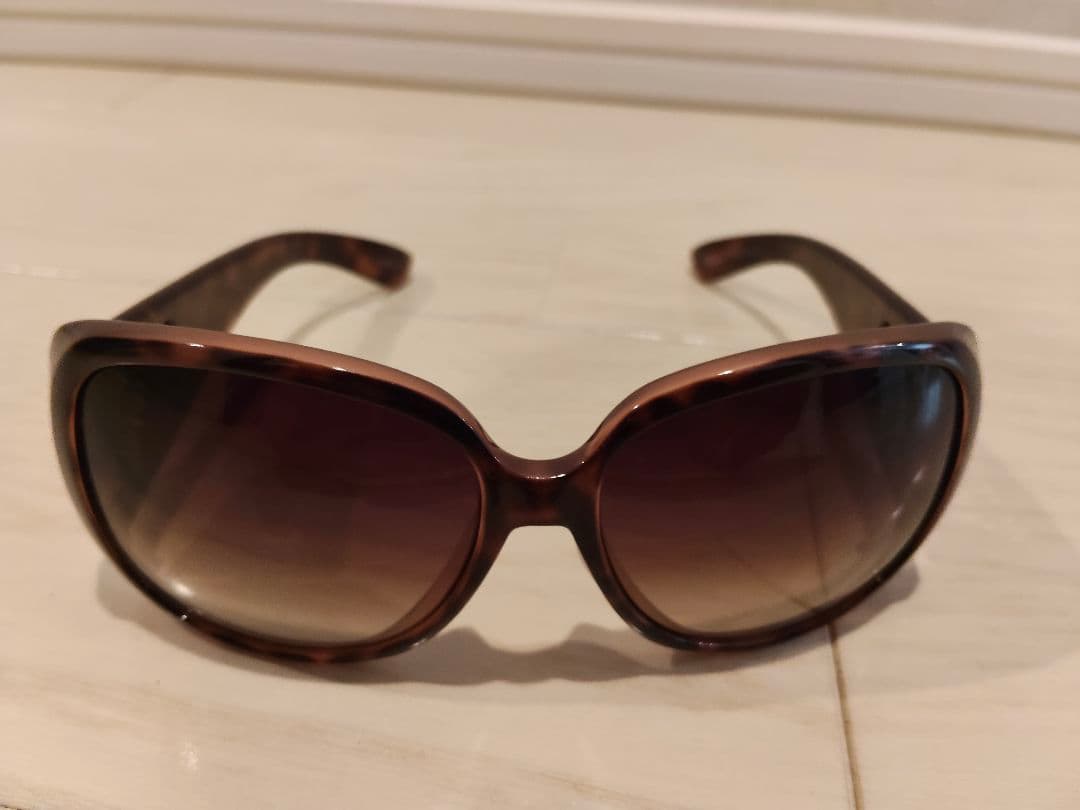 GUCCI ブラウン サングラス ハート装飾 ケース付き