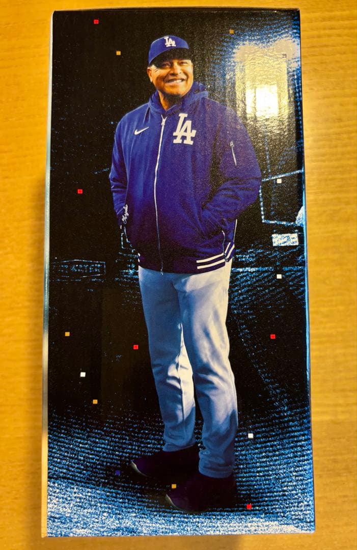 ドジャース Dave Roberts デイブ・ロバーツ監督　ボブルヘッド　未開封