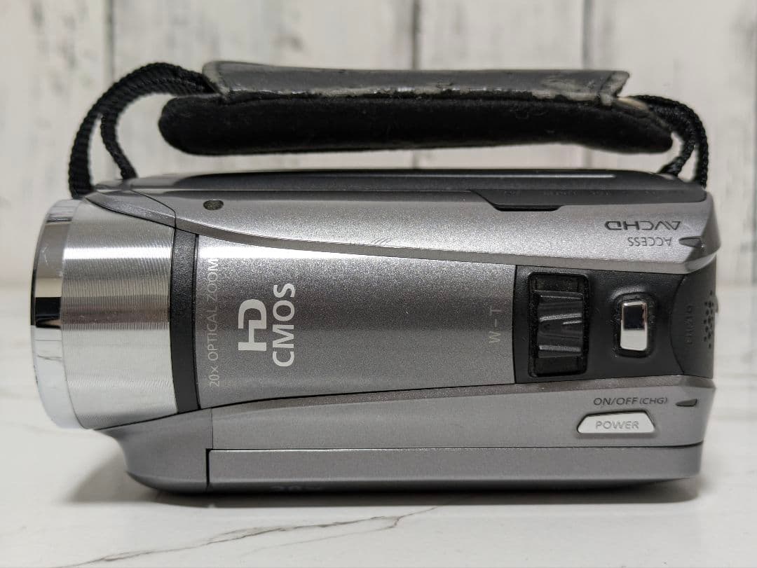 ② Canon　iVIS HF R21