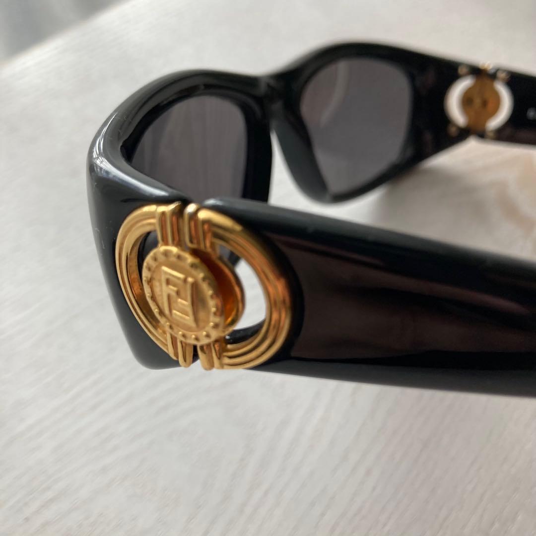 【FENDI】 メタルゴールドロゴ Vintage Sunglasses