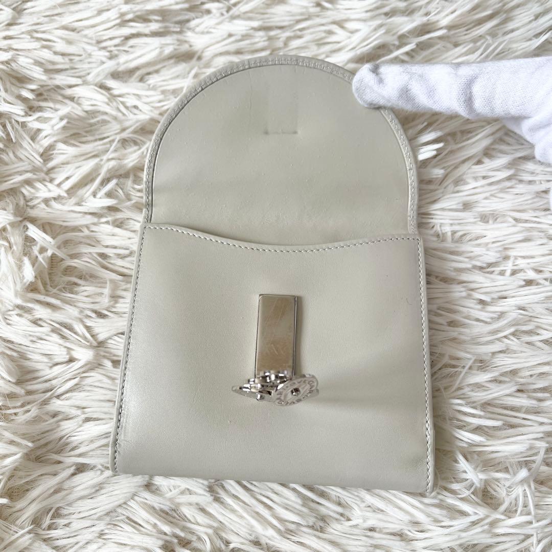 未使用品✨　BVLGARI　ブルガリ　チクラディ　二つ折り財布　レザー