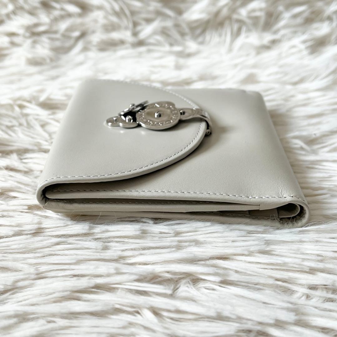 未使用品✨　BVLGARI　ブルガリ　チクラディ　二つ折り財布　レザー