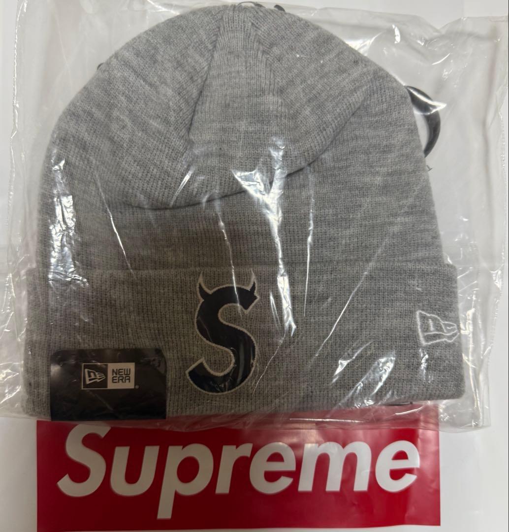 ふ*ん様 Supreme New Era S Logo Beanie “Grey