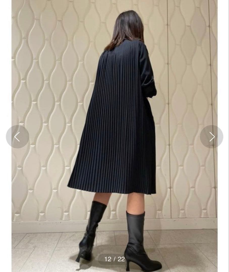 【美品】セルフォード　Aラインプリーツワンピース　黒　36