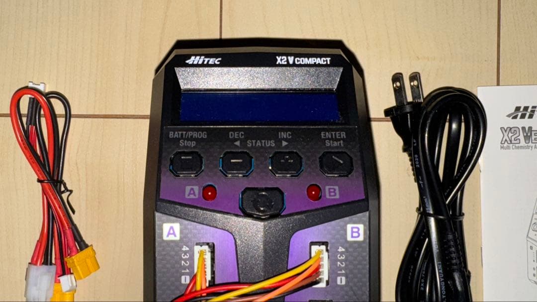 【最終値下げ】Hitec X2 V COMPACT バッテリー充電器　ハイテック