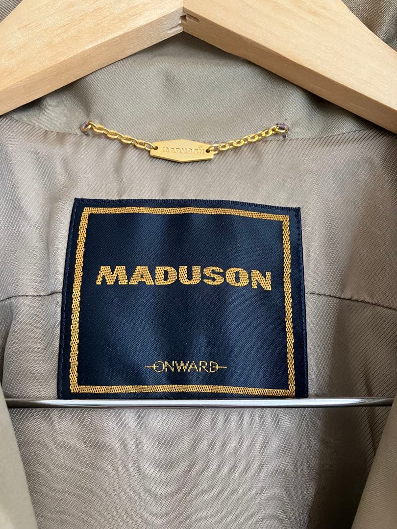 ほとぼり　未使用　MADUSON オンワード　シルク100%ロングコート