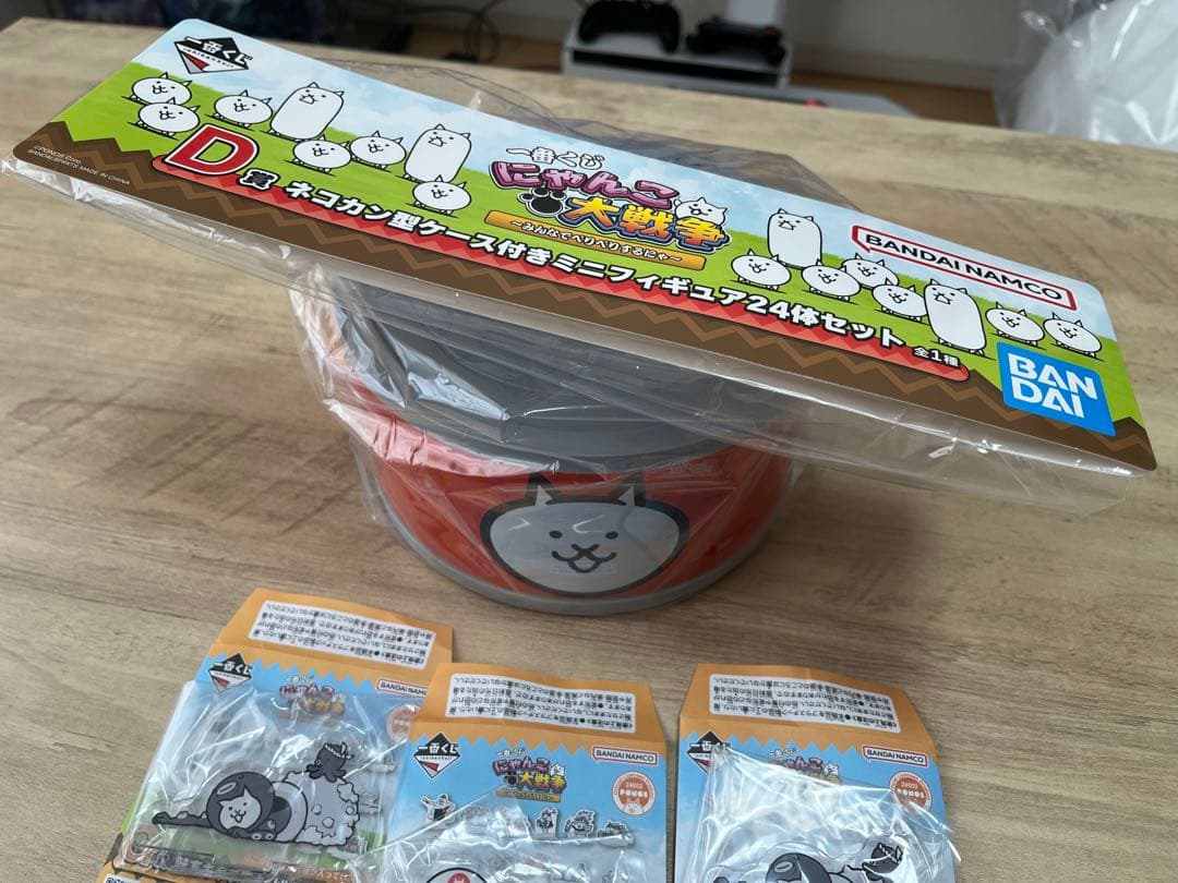 にゃんこ大戦争　1番くじ　D賞　ネコカン型ケース付きミニフィギュア24体セット