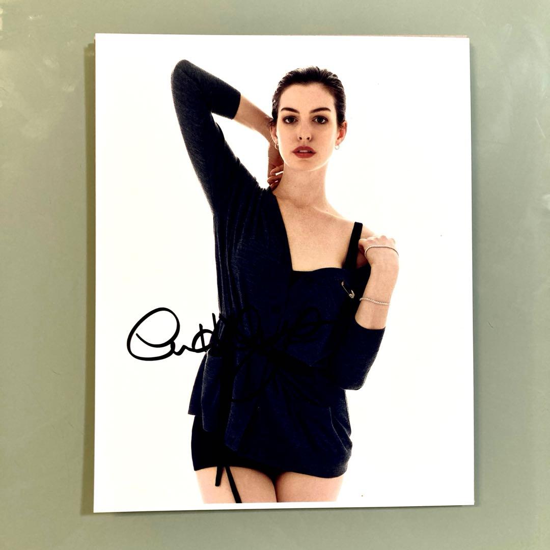 セール中…アン・ハサウェイ直筆サイン入り超大型写真…Anne Hathaway