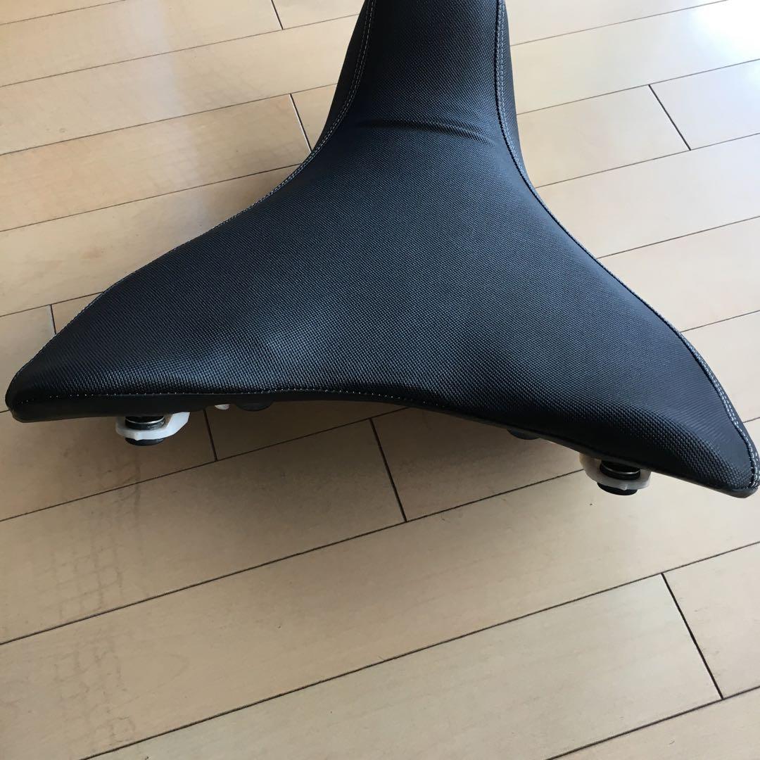 YAMAHA ヤマハ　MT07シート美品