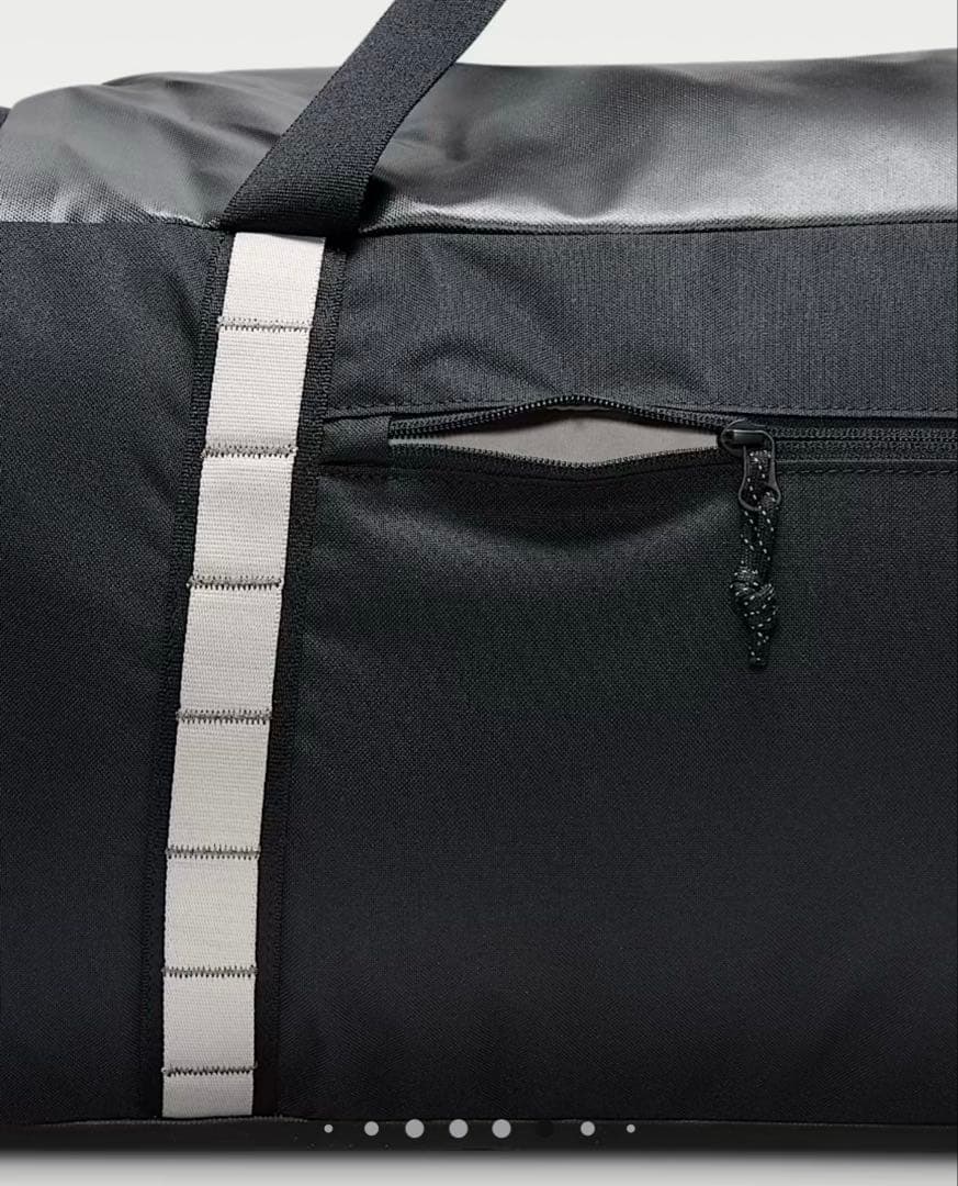 新品 NIKE ACG ダッフルバッグ \"DAYMAX\" ボストンバッグ