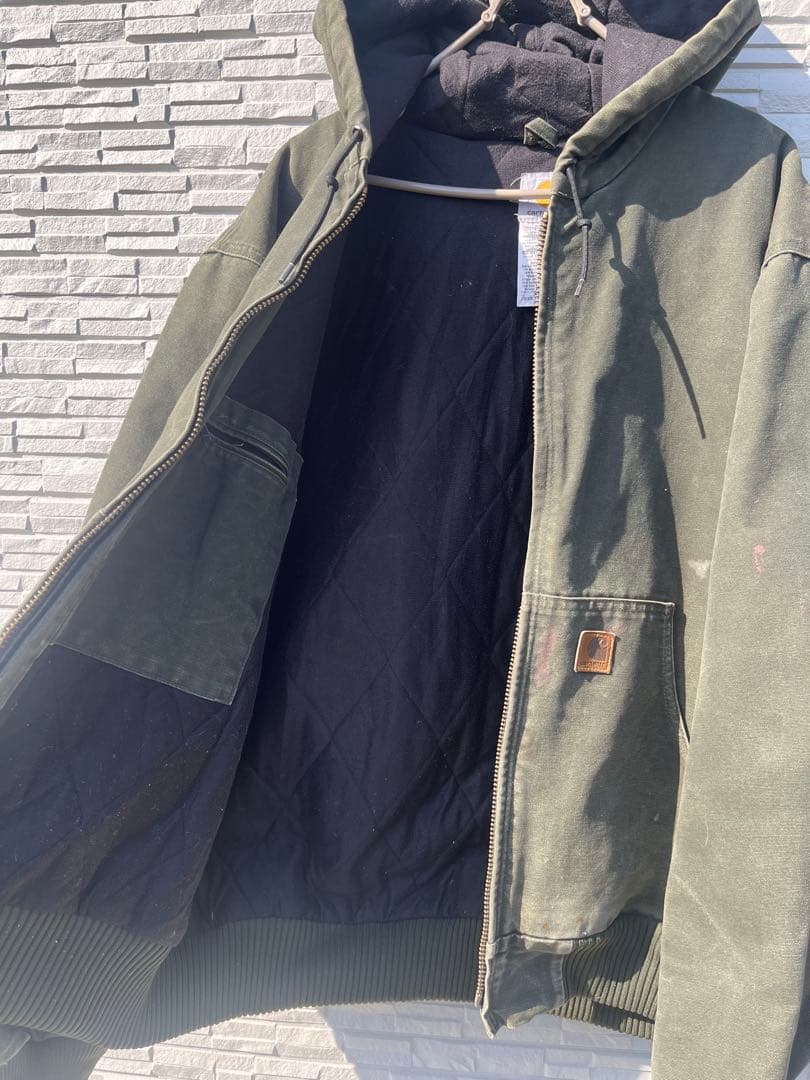 あ*ん様 レアカラー　Carhartt アクティブジャケット　モスグリーン
