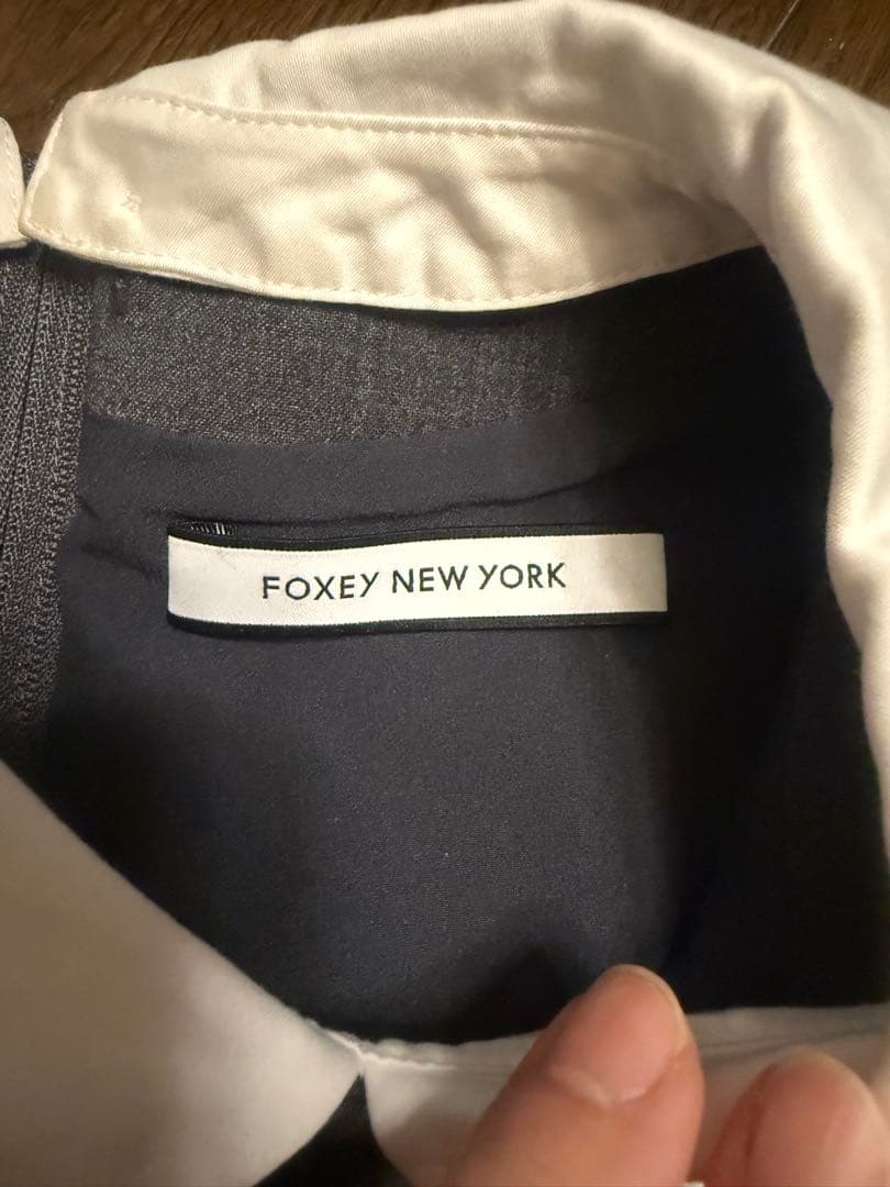 FOXEY グレー 長袖 ひざ丈ワンピース 襟付き
