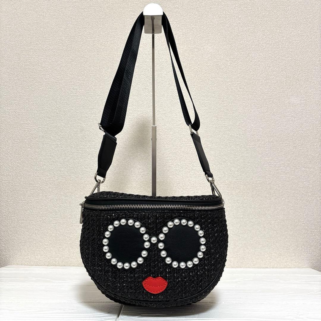新品✨アジョリー サングラスポシェット ボディーバッグ　ショルダーバック 黒 夏