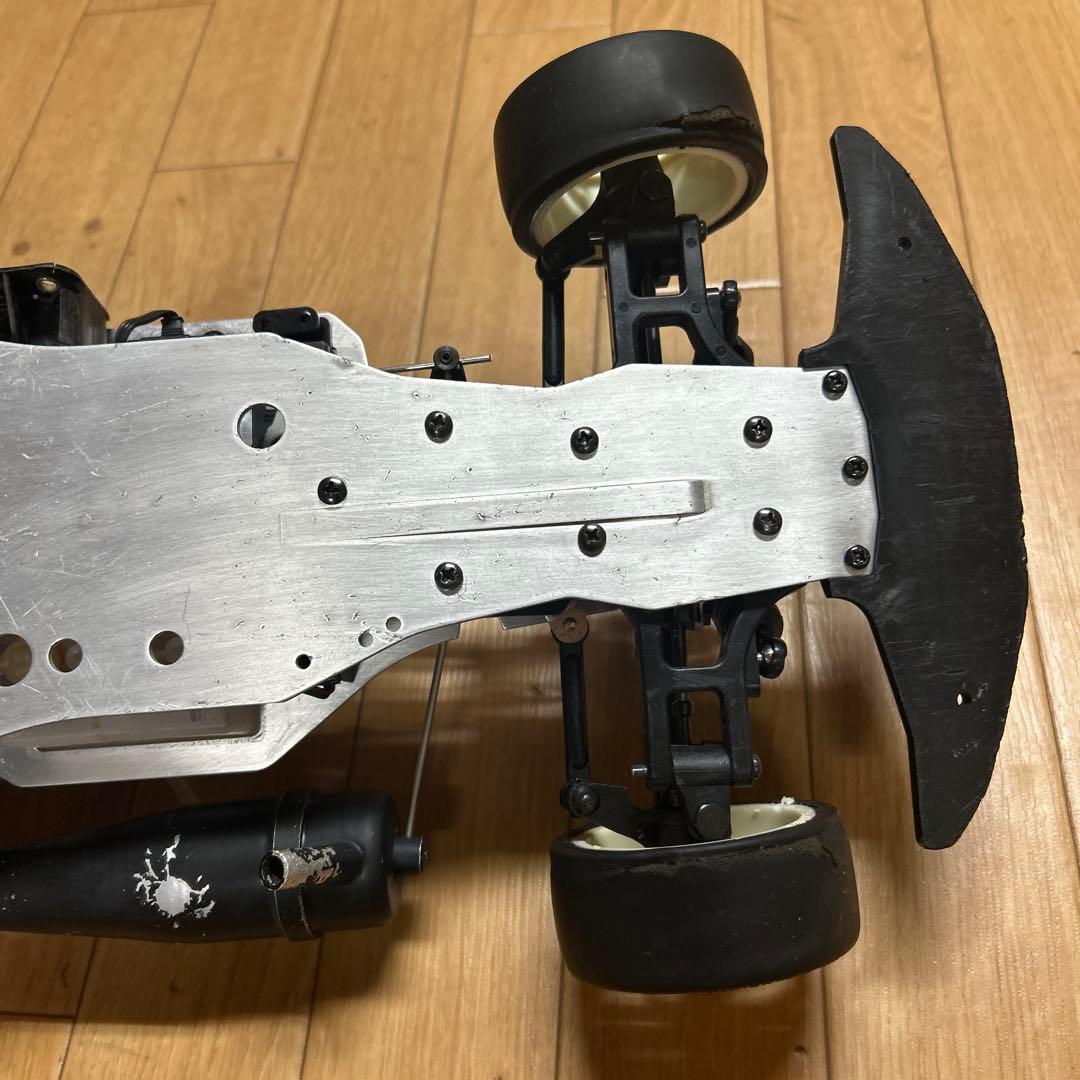 京商エンジンラジコンカー　シルエイティボディ　ジャンク動作未確認
