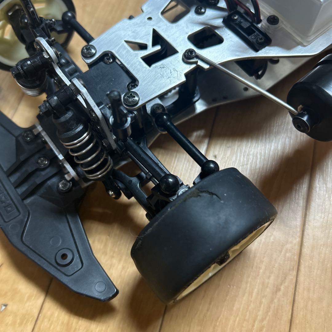 京商エンジンラジコンカー　シルエイティボディ　ジャンク動作未確認