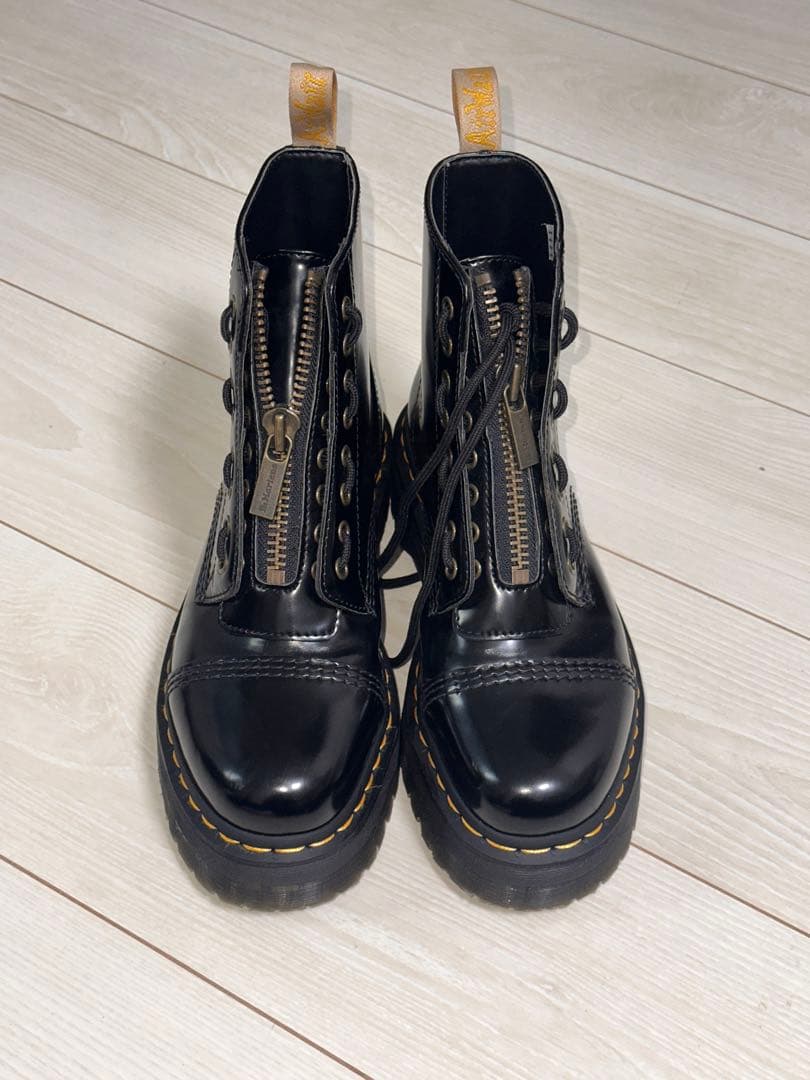 Dr. Martens ジッパー付きブーツ ブラック（ヴィーガン・シンクレーア）