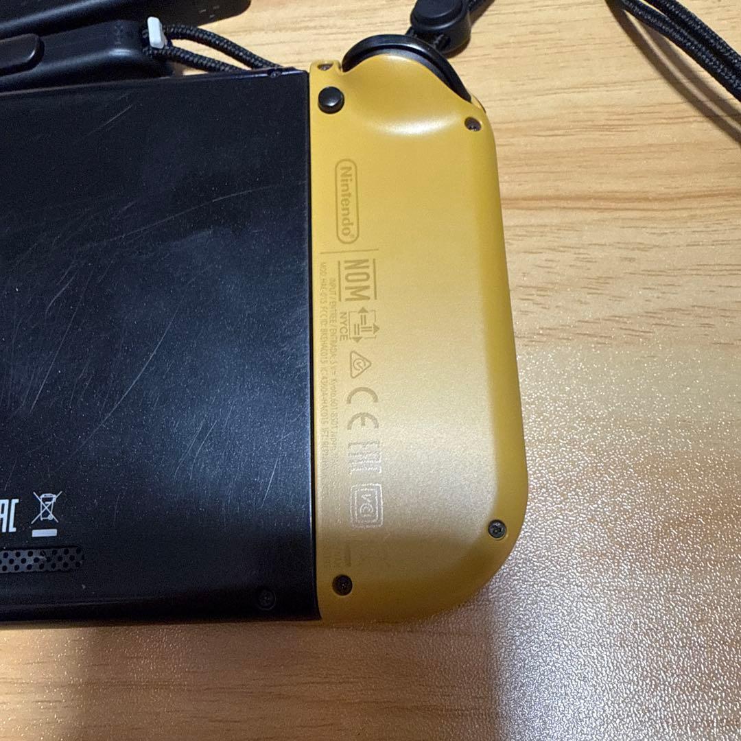 Nintendo Switch 本体 ピカチュウイーブイカラージョイコン付き