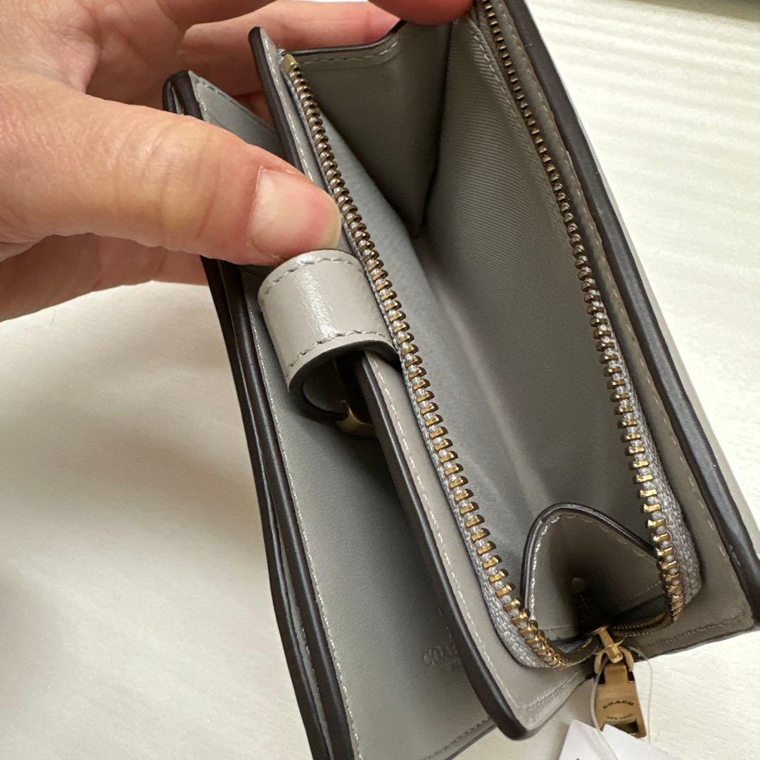 【未使用】COACH グレー 二つ折り財布