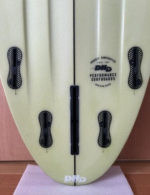 DHD サーフボード 5'10”
