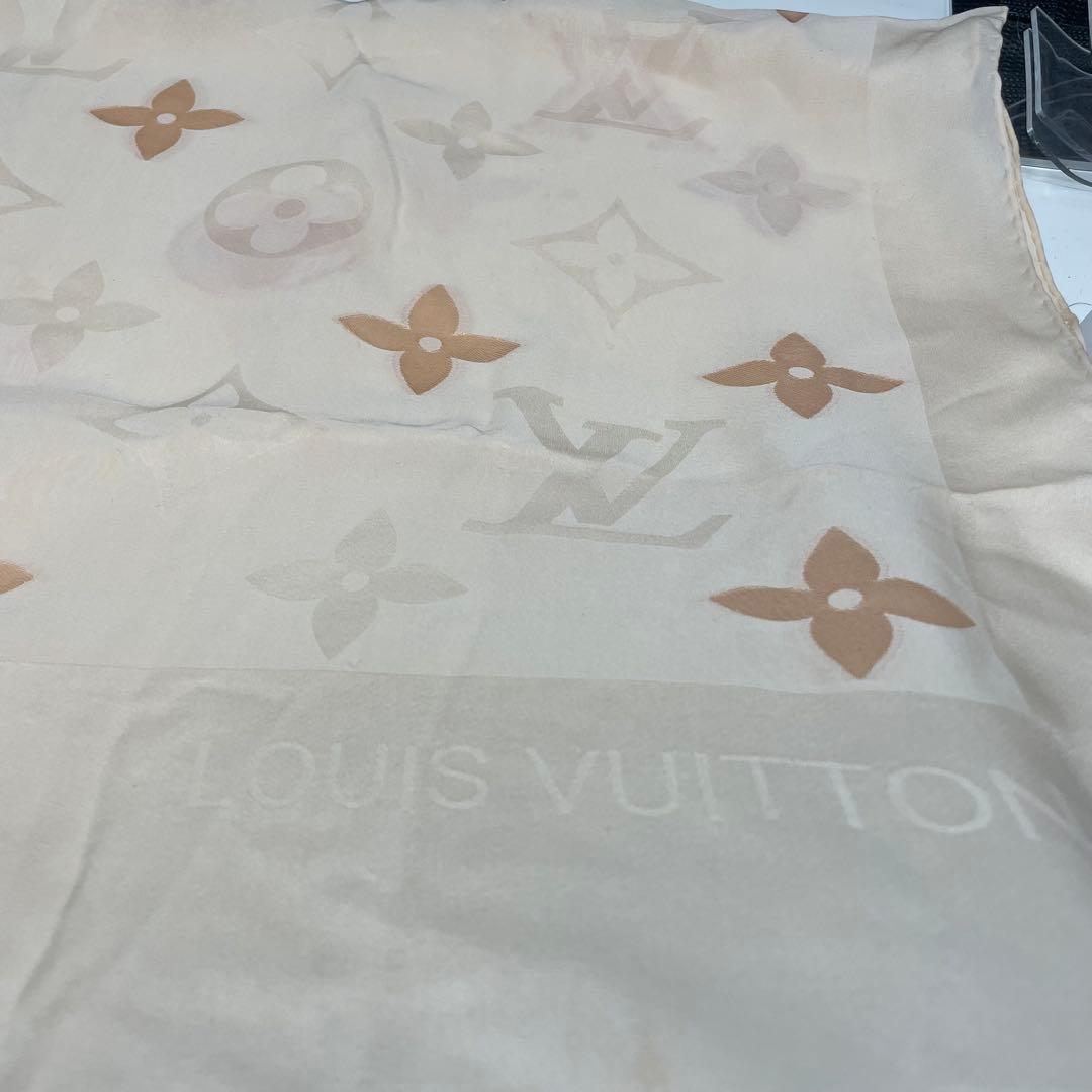 紀*子様 LOUIS VUITTON モノグラムジャイアント　ベージュ ストール