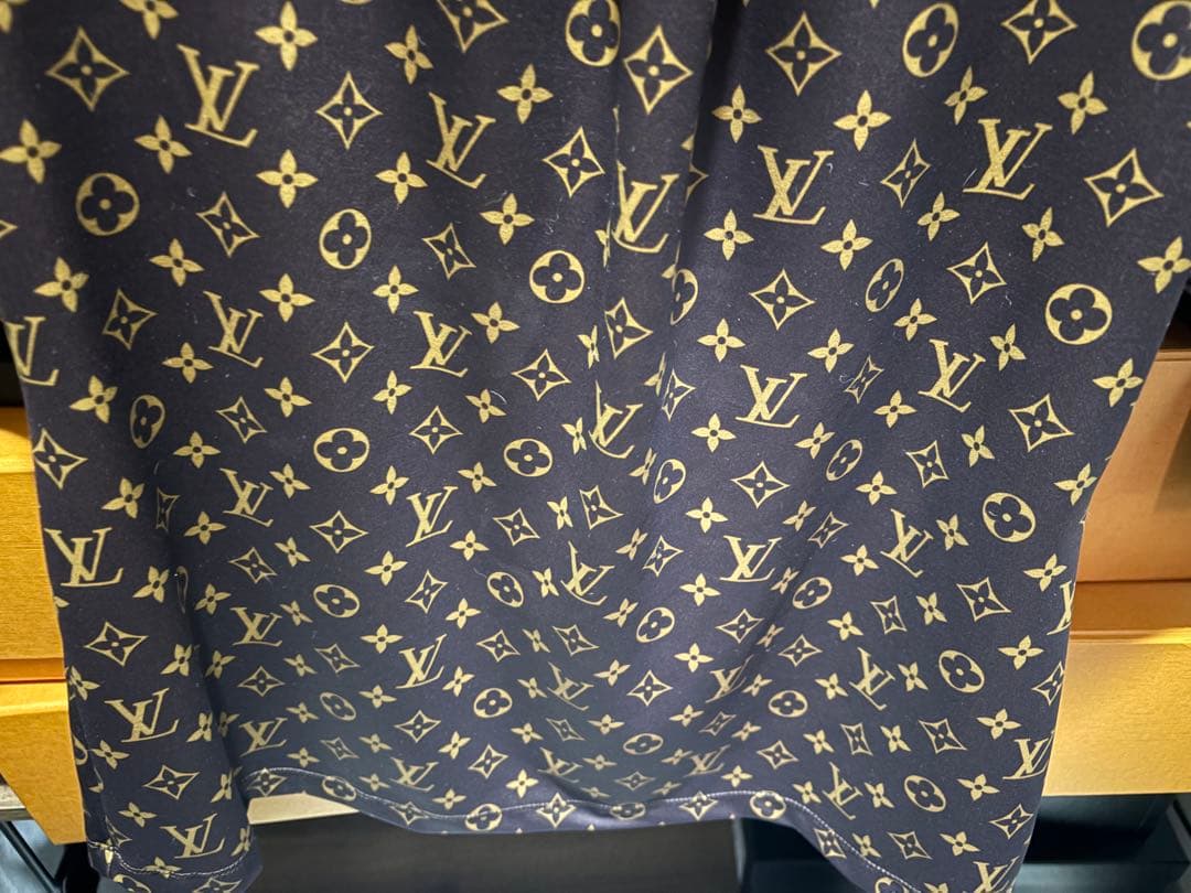 Louis Vuitton ロゴプリント 半袖Tシャツ　モノグラム　Lサイズ