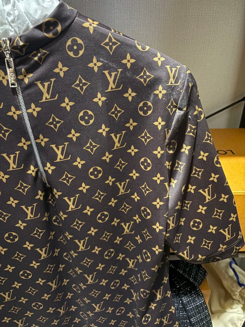 Louis Vuitton ロゴプリント 半袖Tシャツ　モノグラム　Lサイズ