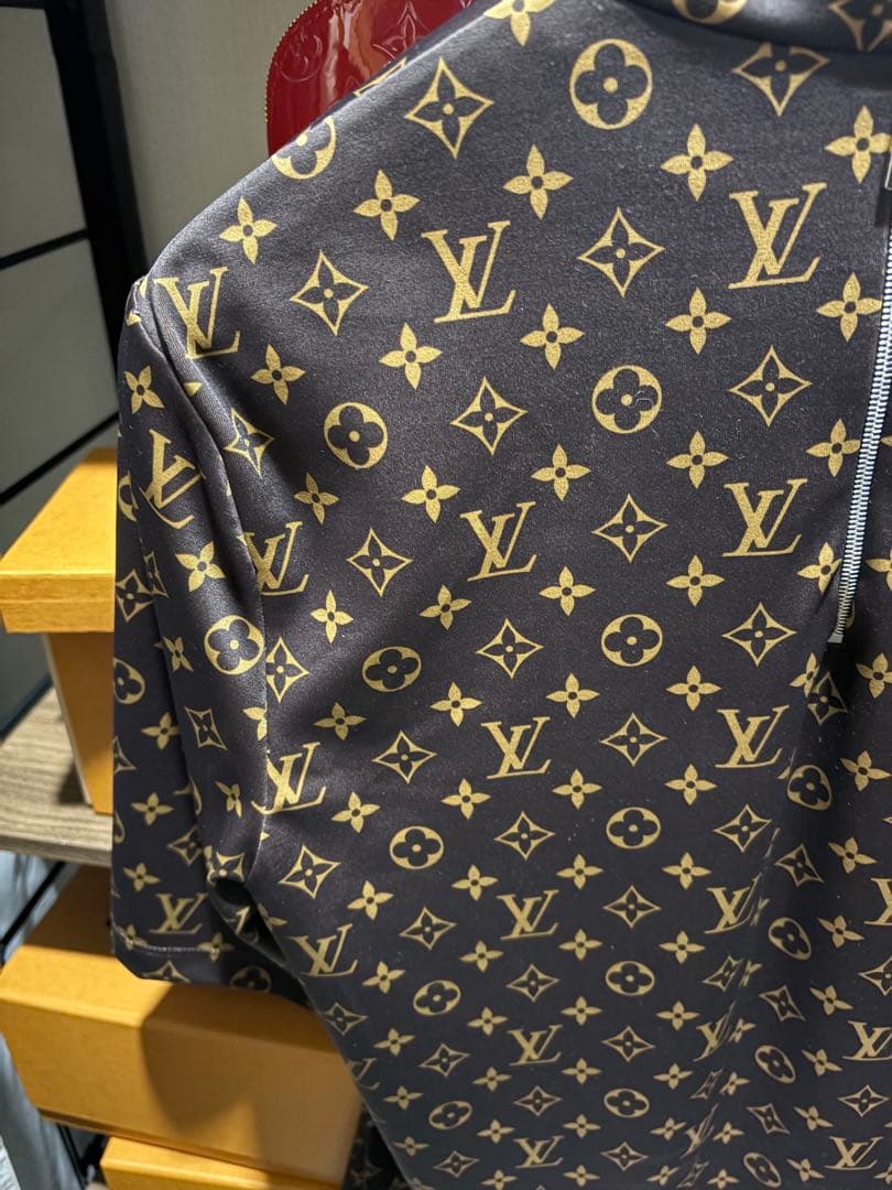 Louis Vuitton ロゴプリント 半袖Tシャツ　モノグラム　Lサイズ