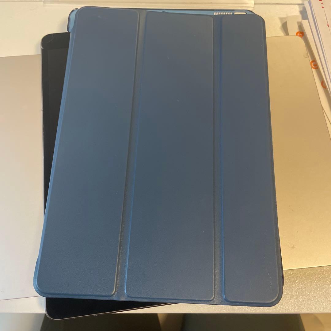 iPad Air 第3世代　ケース付き