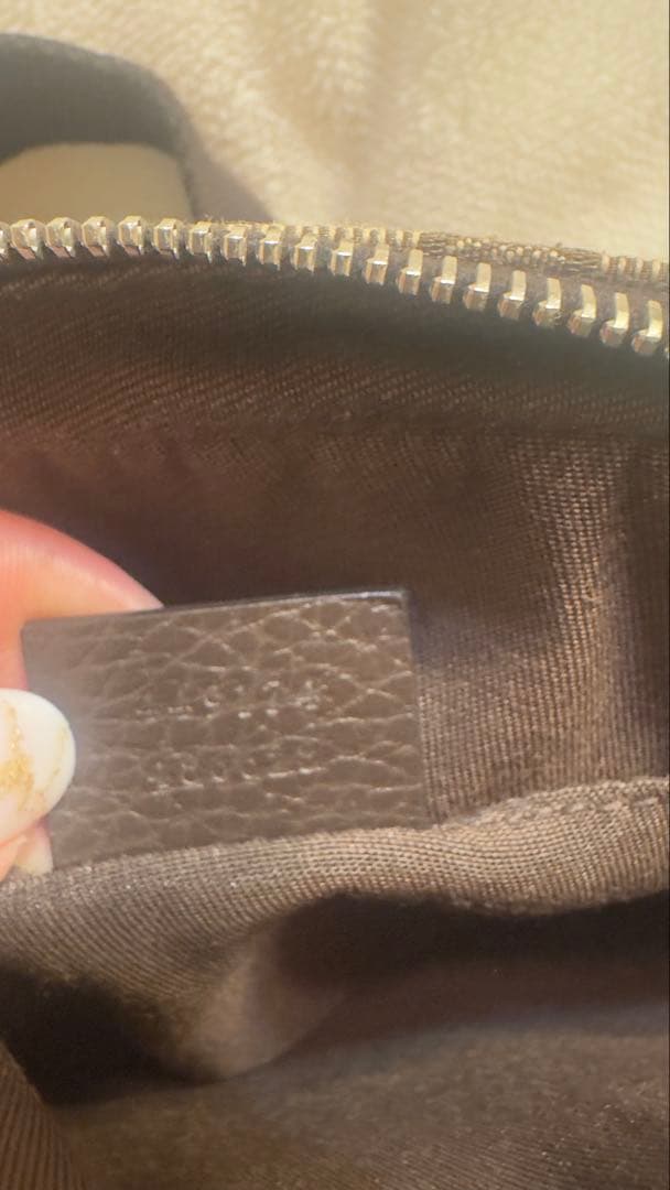 GUCCI ボディバッグ GGパターン ベージュ