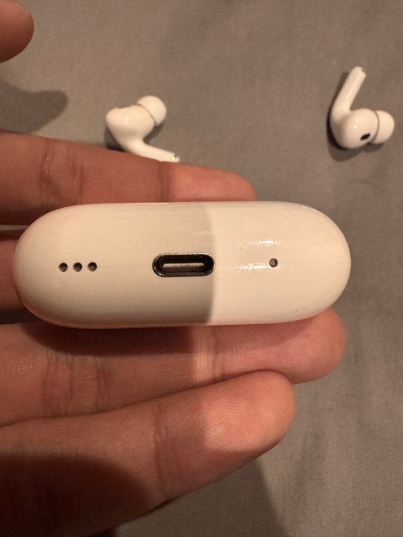 美品AirPods Pro 2 Type Cワイヤレスイヤフォン 本体