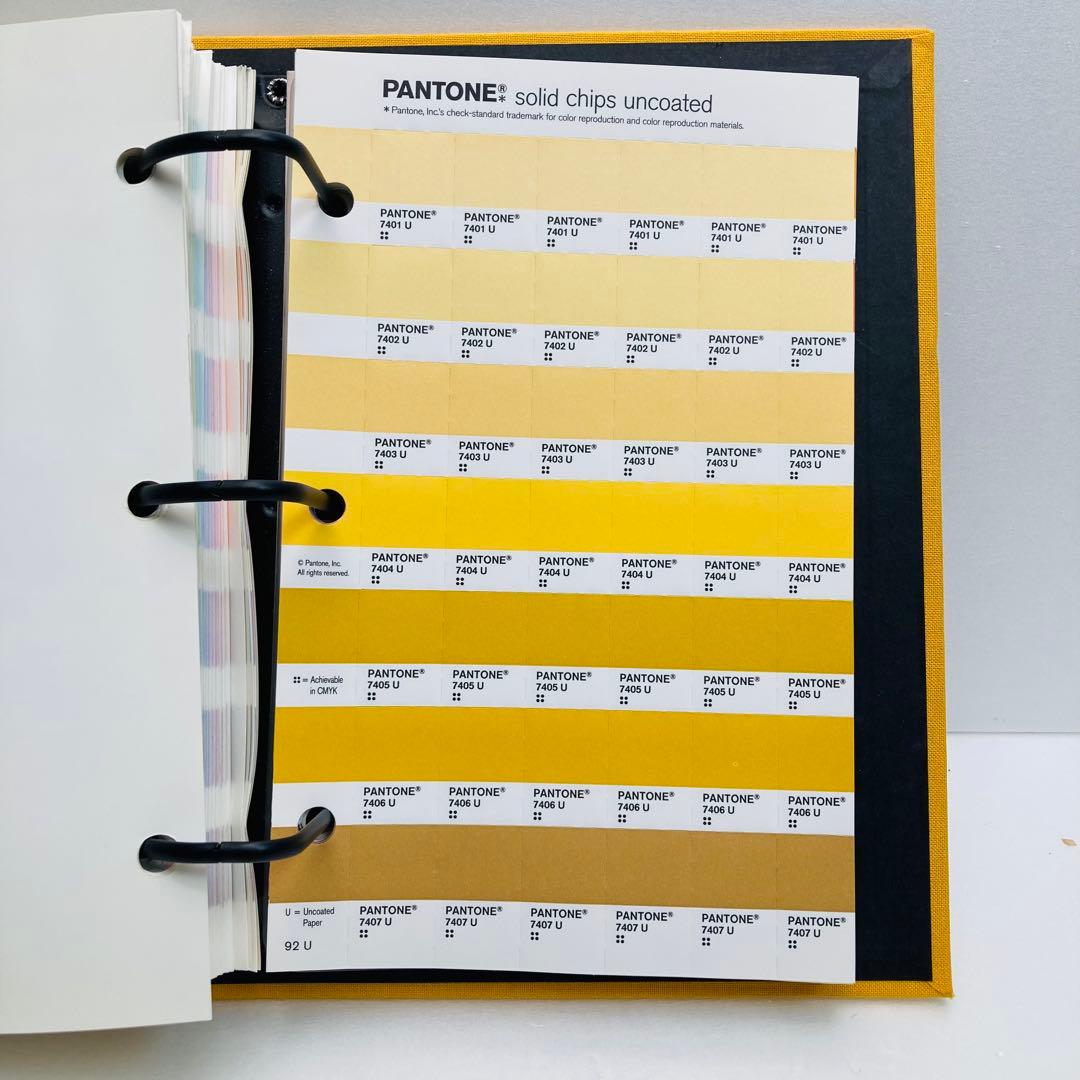 PANTONE solid chips 　コート／アンコート　7000番あり