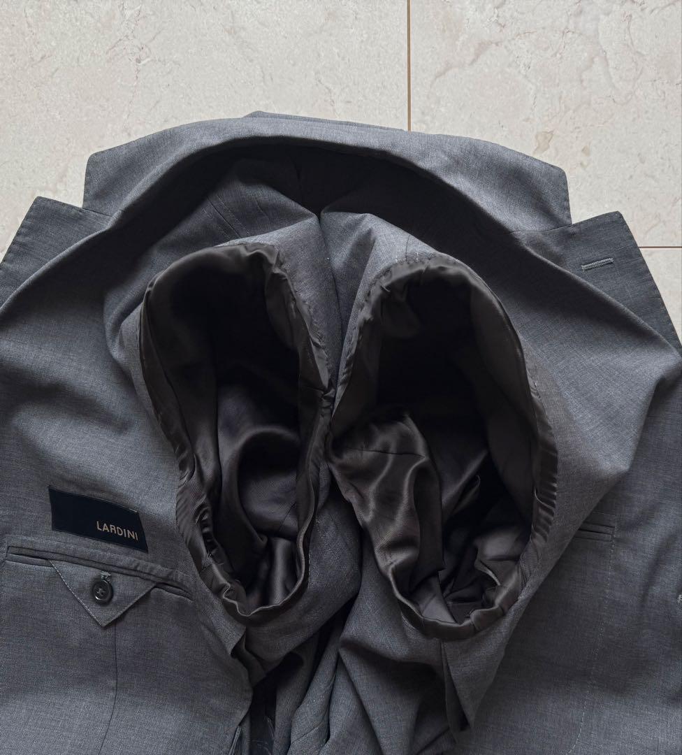 【極美品・未使用級】 近年モデル LARDINI ラルディーニ スーツ