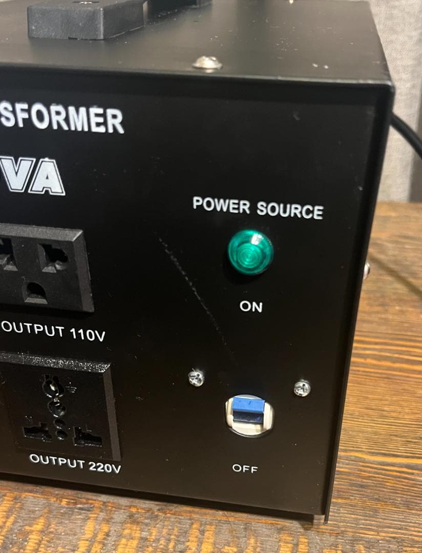 DT-3000VA 変圧器 110V/220V