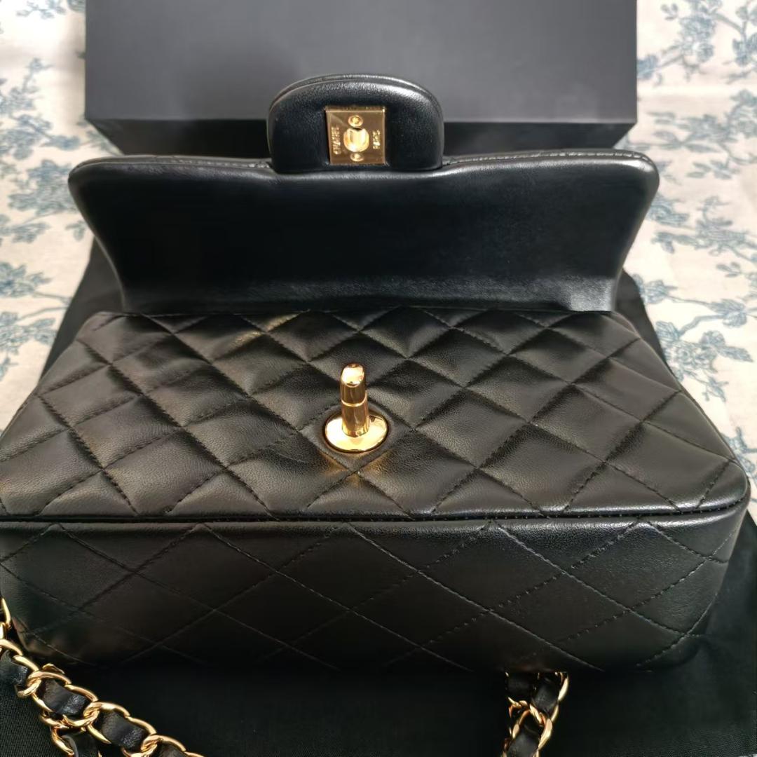 CHANEL シャネル ミニフラップバッグ