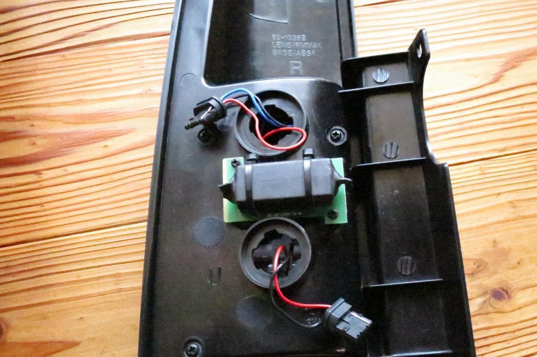 スズキ ジムニーJB23専用MBROLEDテールライト ブラック/クリア