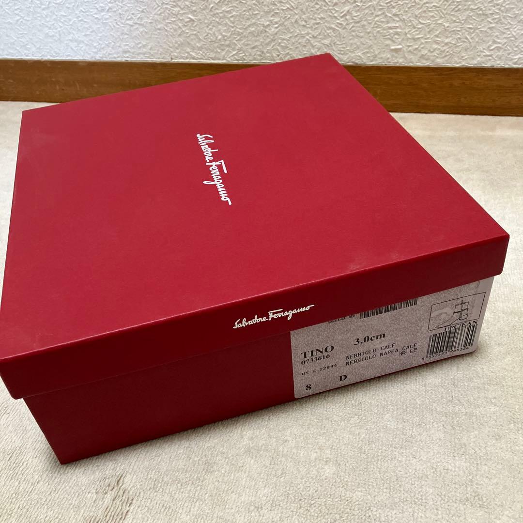 フェラガモ　えんじ色　ショートブーツ　サイズ8 約24.5cm 新品未使用