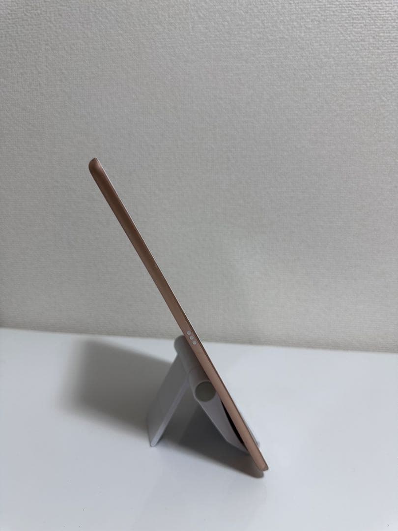 iPad 10.2インチ (第7世代) 32GB WiFi + セルラー