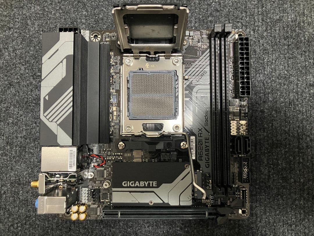【最終値下げ・美品】GIGABYTE A620I AX Mini-ITX/AM5